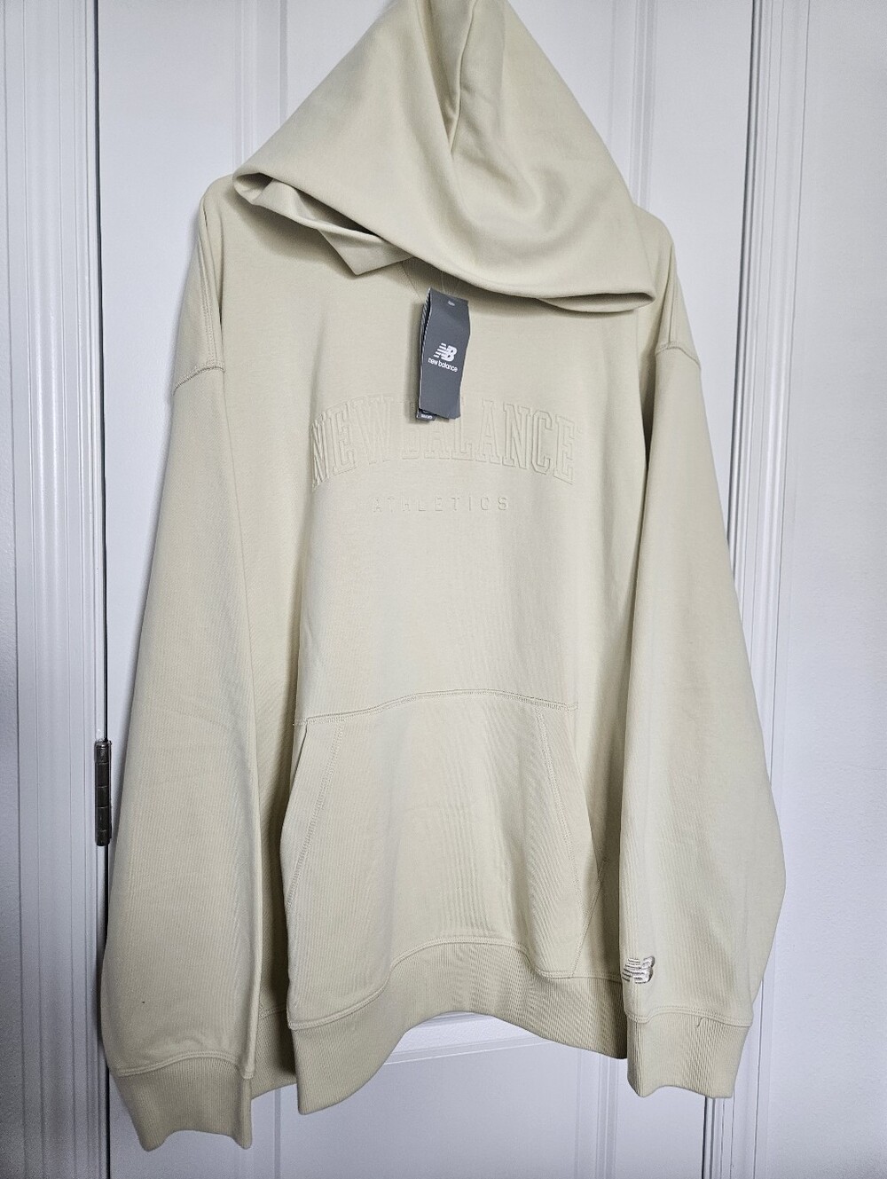 NWT NEW BALANCE Embossed Varsity Mens Hoodie SAND Size XXL